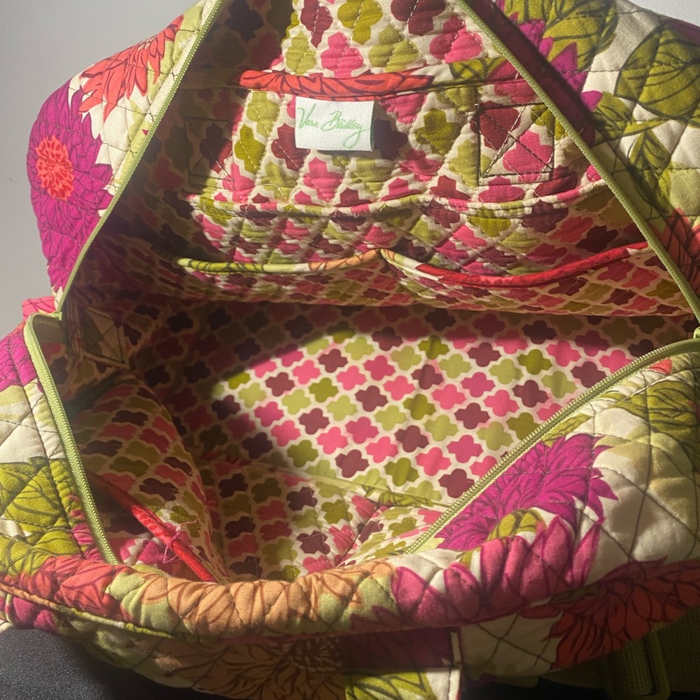 Vera Bradley Multicolor Floral Quilted Travel Bag - Picture 4 of 4
